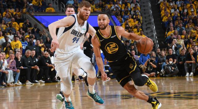 9博体育-西决首战展现不同篮球哲学 勇士更团队也更智慧